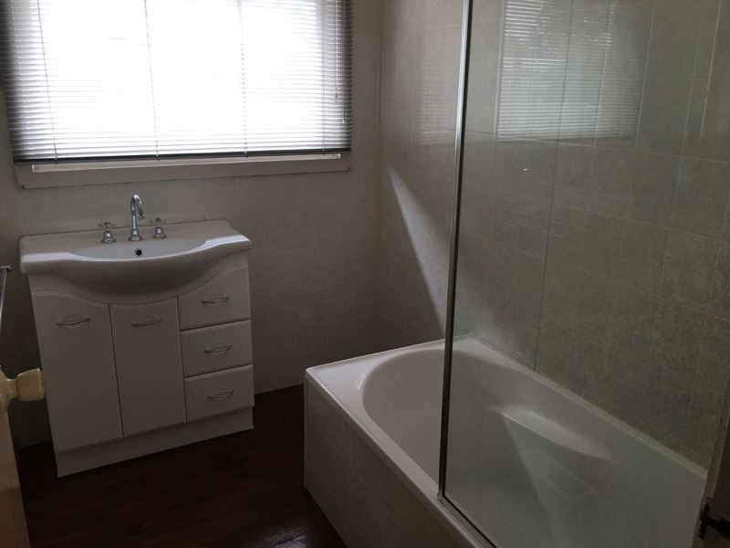 5 Tadstan Drive, Hampton Park VIC 3976