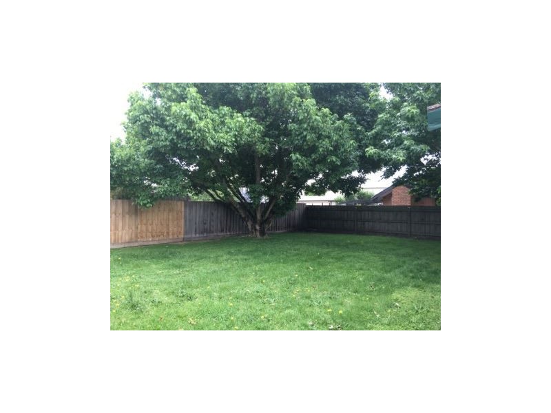 5 Tadstan Drive, Hampton Park VIC 3976