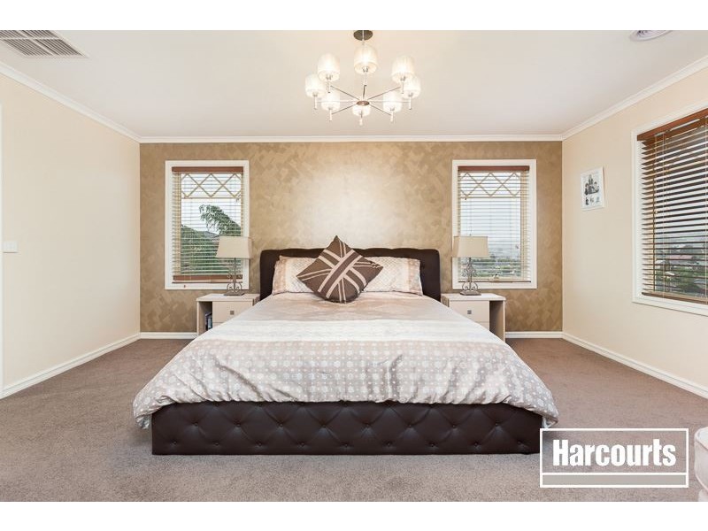 21 Telford Drive, Berwick VIC 3806