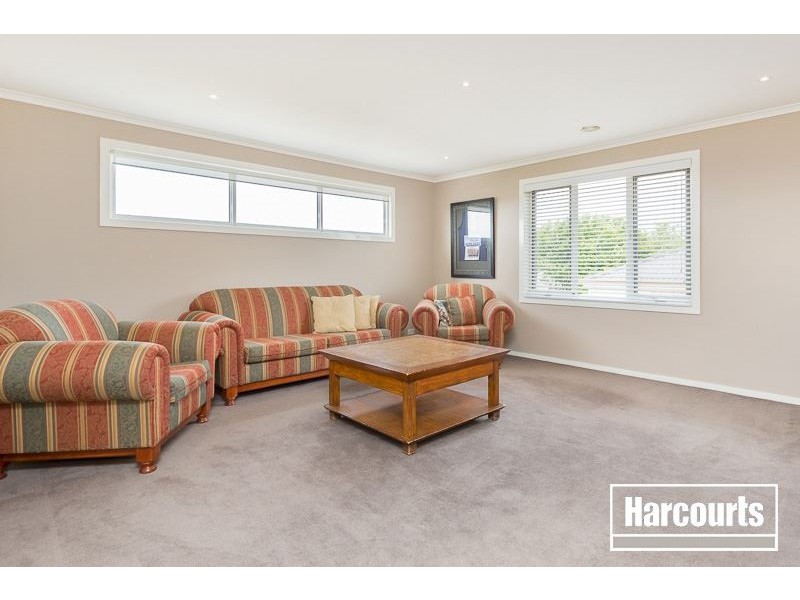 7 Lincoln Avenue, Berwick VIC 3806