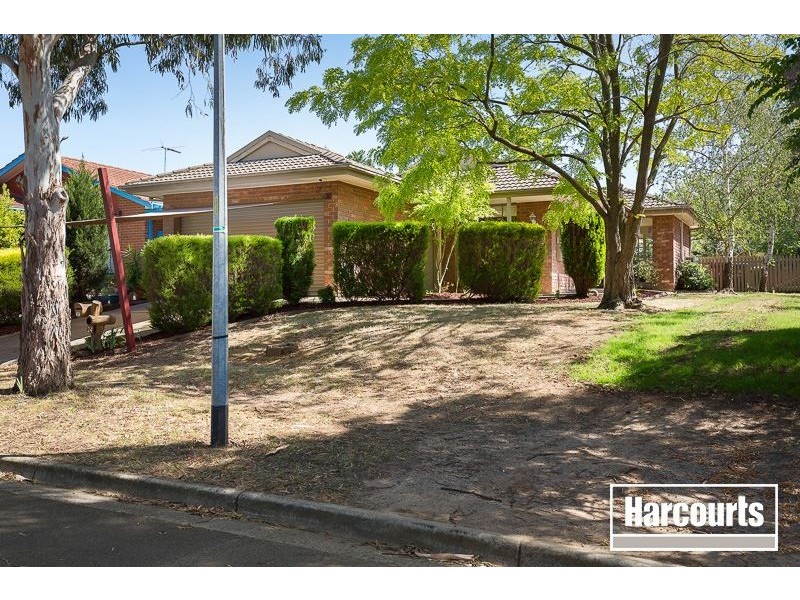 24 Coolabah Grove, Berwick VIC 3806