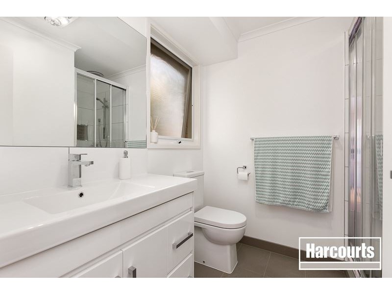 24 Coolabah Grove, Berwick VIC 3806