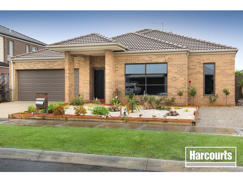 17 Silverleaf Crescent, Officer VIC 3809