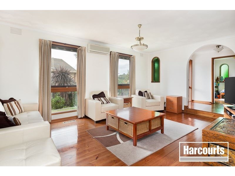 12 Kramer Drive, Berwick VIC 3806