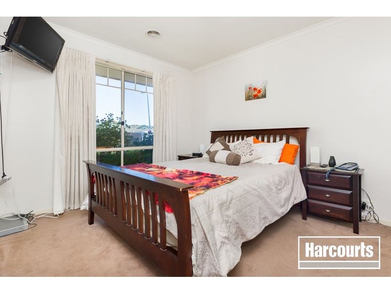 2 Bath Walk, Narre Warren South VIC 3805