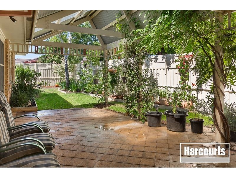 2 Bath Walk, Narre Warren South VIC 3805