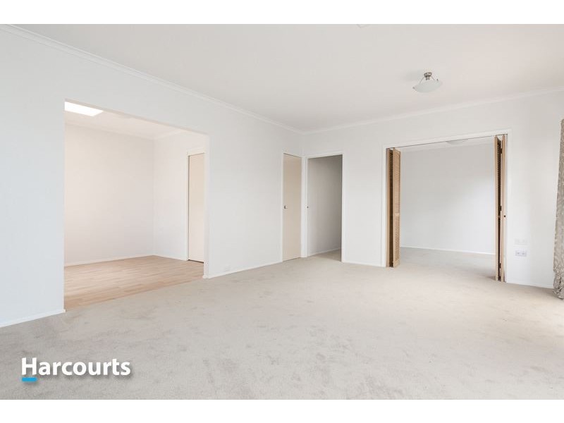 25/6 Melville Park Drive, Berwick VIC 3806