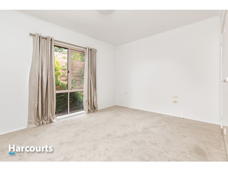 25/6 Melville Park Drive, Berwick VIC 3806