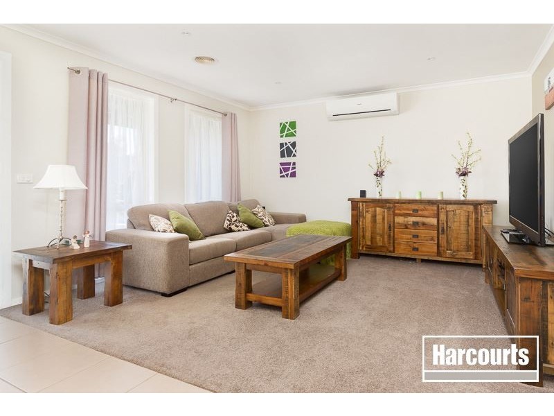 134 Paterson Drive, Lynbrook VIC 3975
