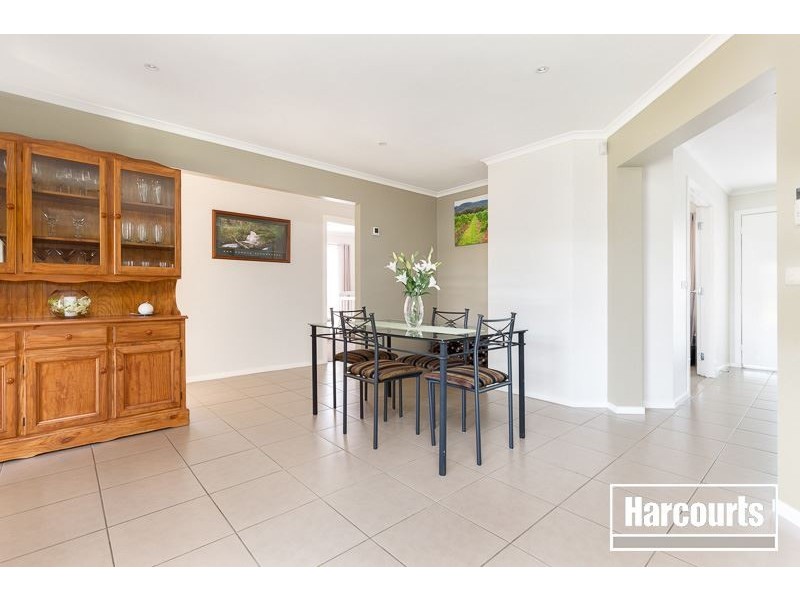 134 Paterson Drive, Lynbrook VIC 3975