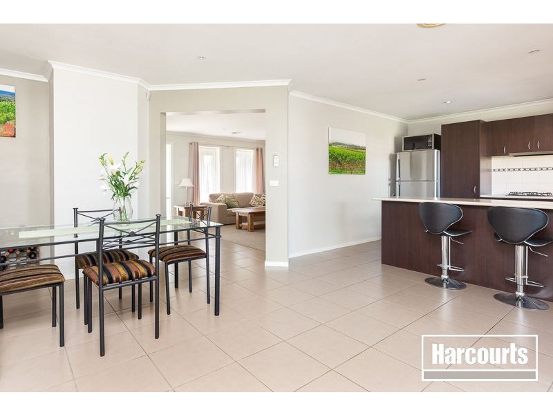 134 Paterson Drive, Lynbrook VIC 3975