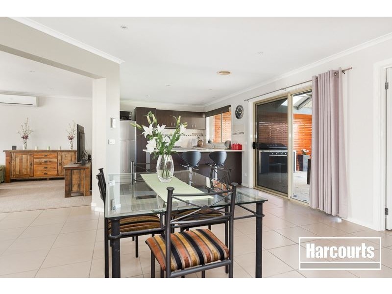 134 Paterson Drive, Lynbrook VIC 3975