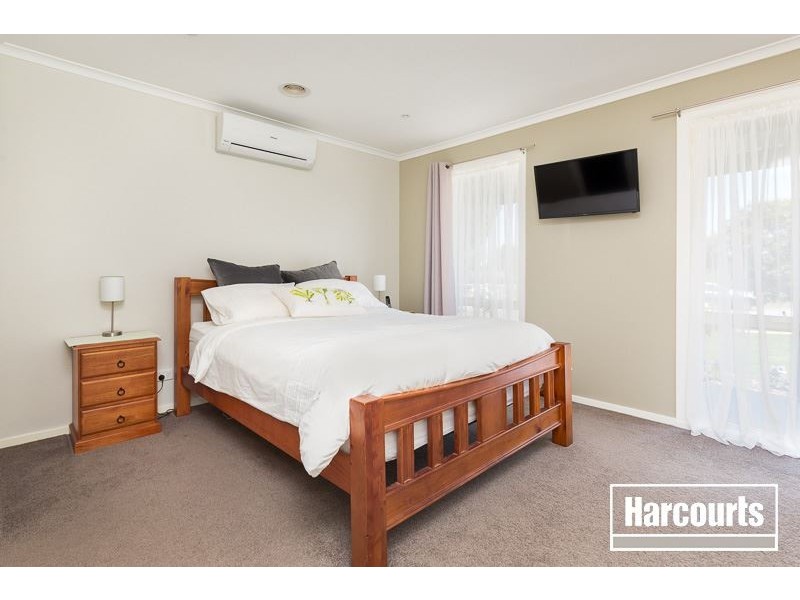 134 Paterson Drive, Lynbrook VIC 3975