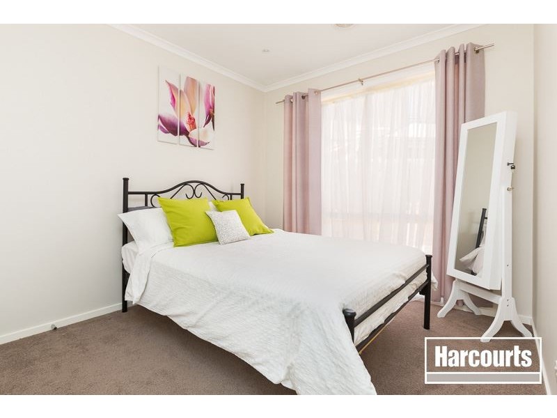 134 Paterson Drive, Lynbrook VIC 3975