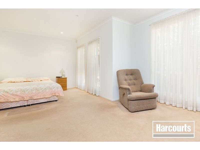 6 Ambrose Court, Berwick VIC 3806