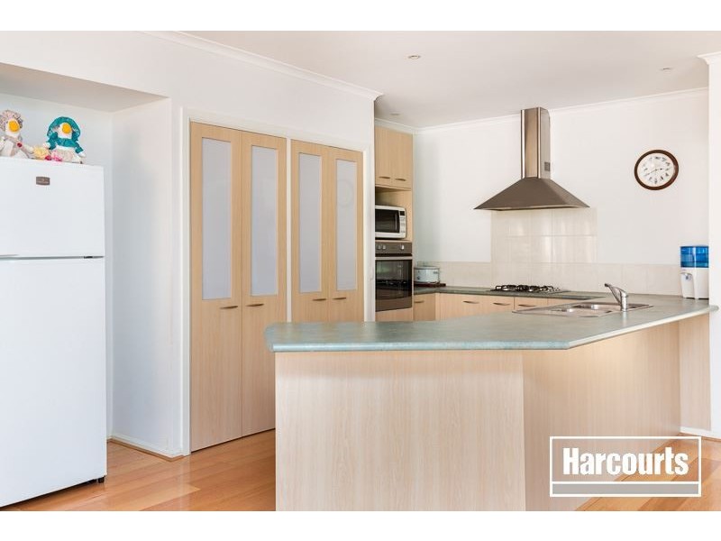 6 Ambrose Court, Berwick VIC 3806