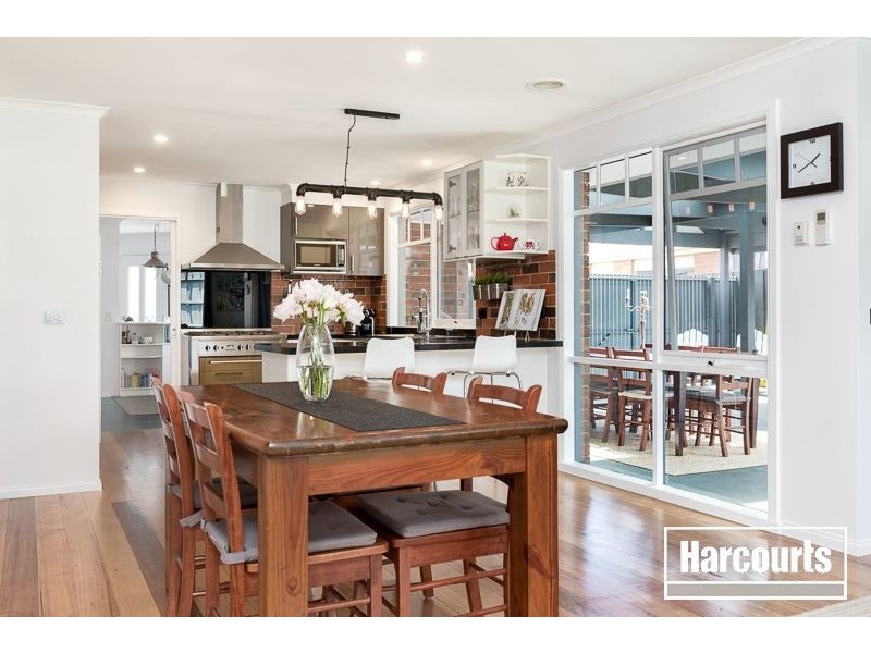 19 New England Way, Narre Warren VIC 3805