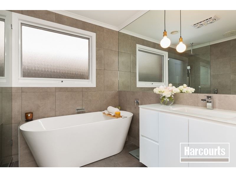 19 New England Way, Narre Warren VIC 3805