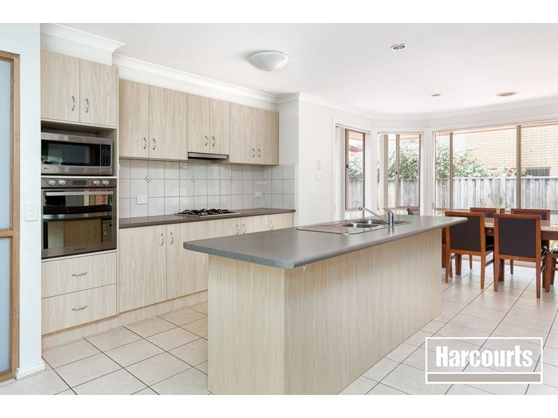 21 Napier Way, Narre Warren South VIC 3805