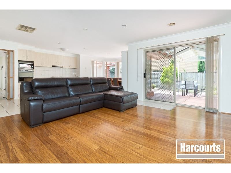 21 Napier Way, Narre Warren South VIC 3805