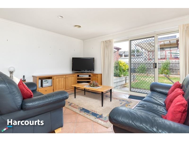 11 Lochard Terrace, Narre Warren South VIC 3805