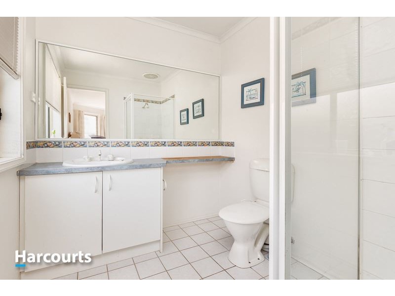 11 Lochard Terrace, Narre Warren South VIC 3805