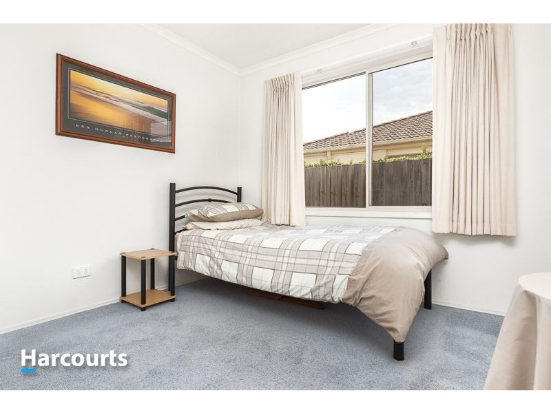 11 Lochard Terrace, Narre Warren South VIC 3805