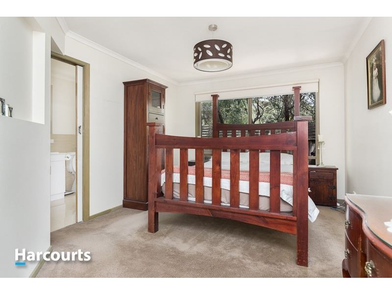 153 Greaves Road, Narre Warren South VIC 3805