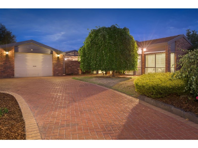 36 Bournevale Drive, Berwick VIC 3806