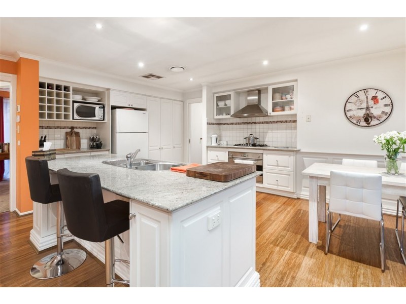 36 Bournevale Drive, Berwick VIC 3806