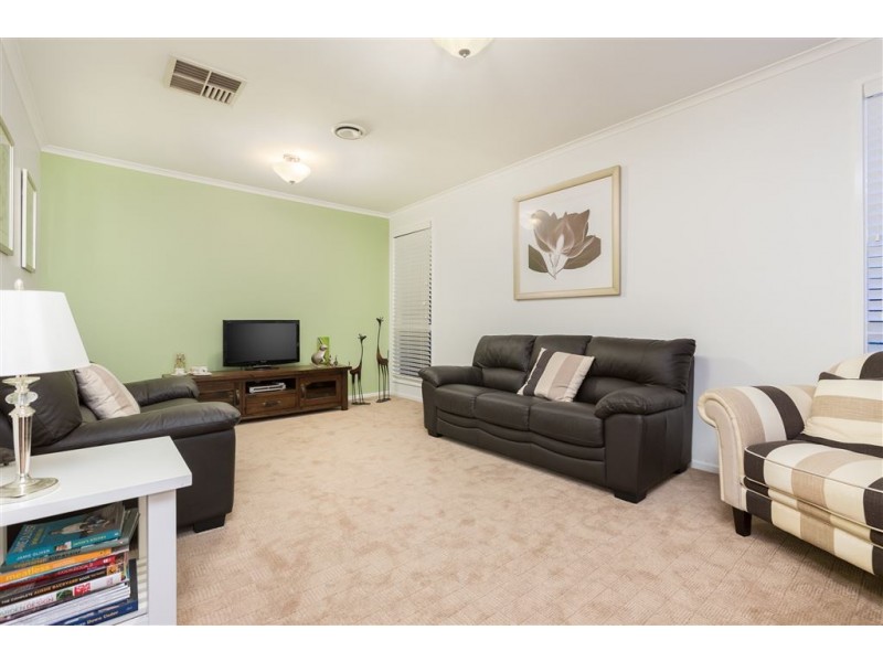 36 Bournevale Drive, Berwick VIC 3806