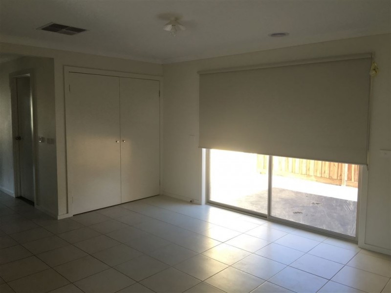 2 Pyrenees Road, Clyde VIC 3978