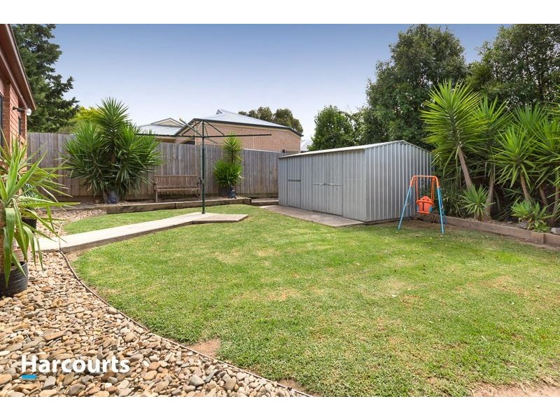 9 Wilmott Close, Berwick VIC 3806