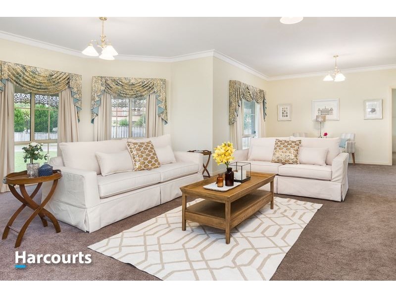 4 Bellaire Court, Narre Warren North VIC 3804