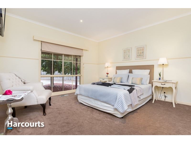 4 Bellaire Court, Narre Warren North VIC 3804