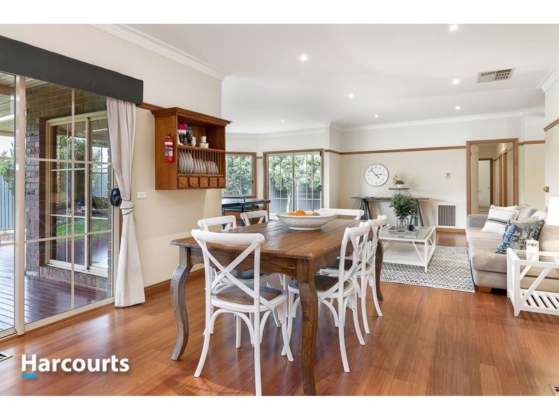 4 Bellaire Court, Narre Warren North VIC 3804