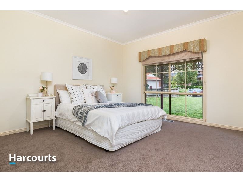 4 Bellaire Court, Narre Warren North VIC 3804