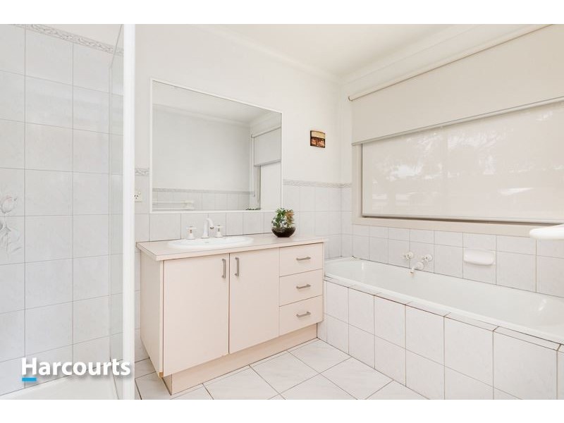 1 Versailles Place, Narre Warren VIC 3805