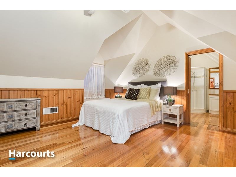 4 Tyrell Place, Berwick VIC 3806