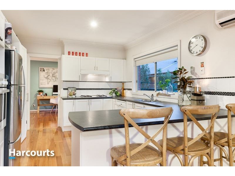 4 Tyrell Place, Berwick VIC 3806