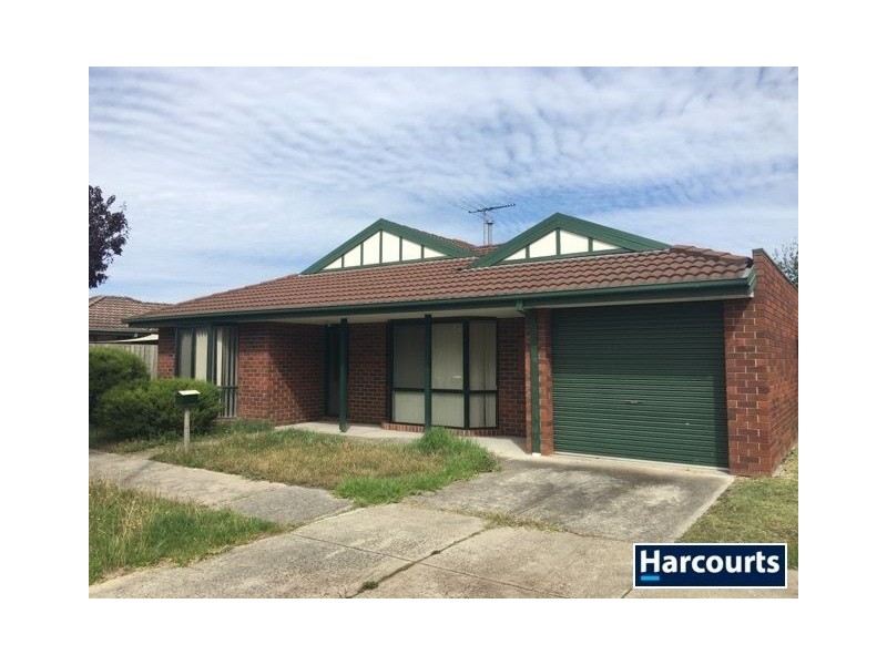 15b Collins Crescent, Berwick VIC 3806