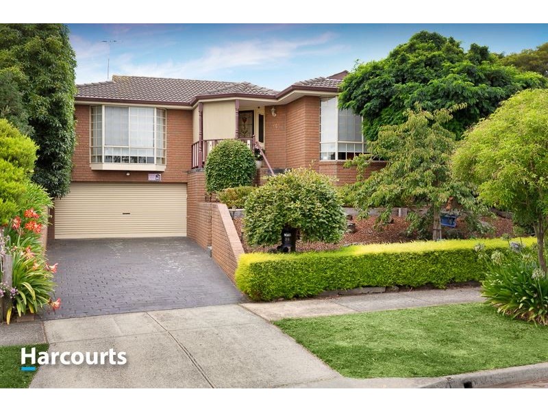 34 Lodge Crescent, Berwick VIC 3806