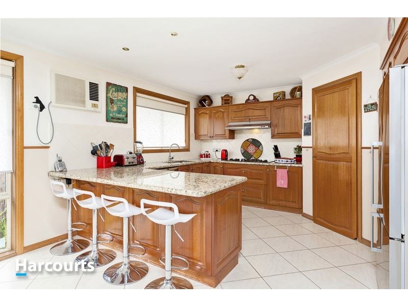 34 Lodge Crescent, Berwick VIC 3806
