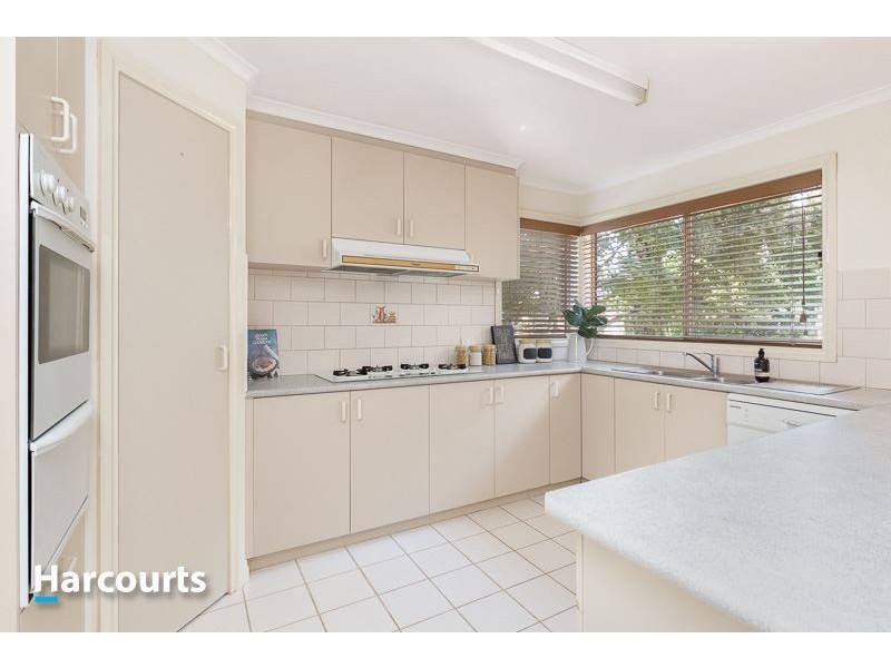 11 Albrecht Avenue, Berwick VIC 3806