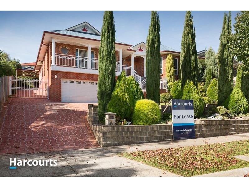 24 Fairholme Boulevard, Berwick VIC 3806