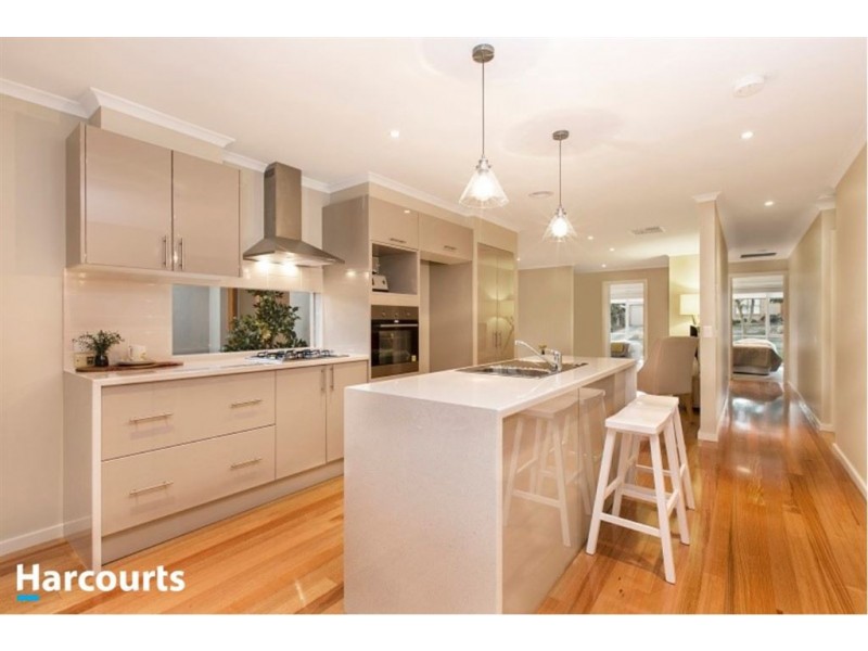 4 Van Der Haar Avenue, Berwick VIC 3806