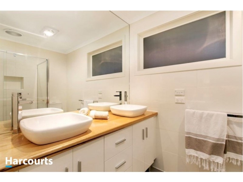 4 Van Der Haar Avenue, Berwick VIC 3806