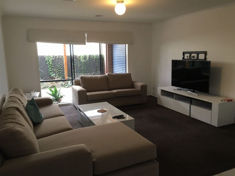 47 Grand Arch Way, Berwick VIC 3806