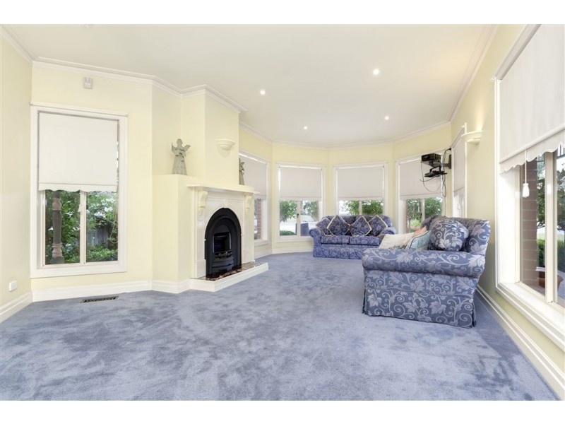 11 Gardenia Court, Narre Warren South VIC 3805