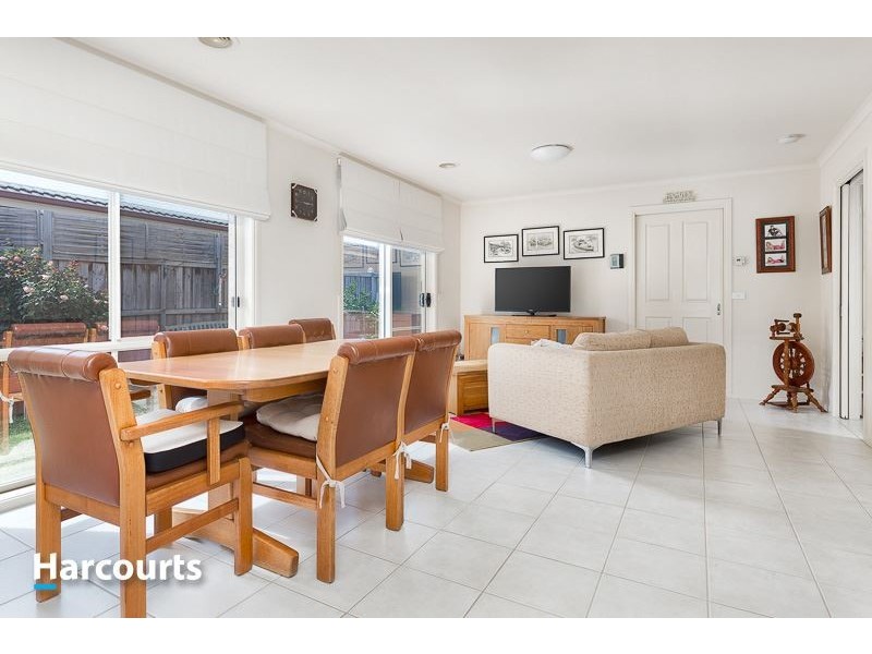 84 Ridgemont Drive, Berwick VIC 3806